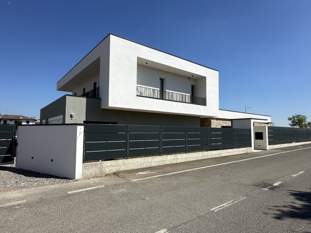 011_casa-scabe